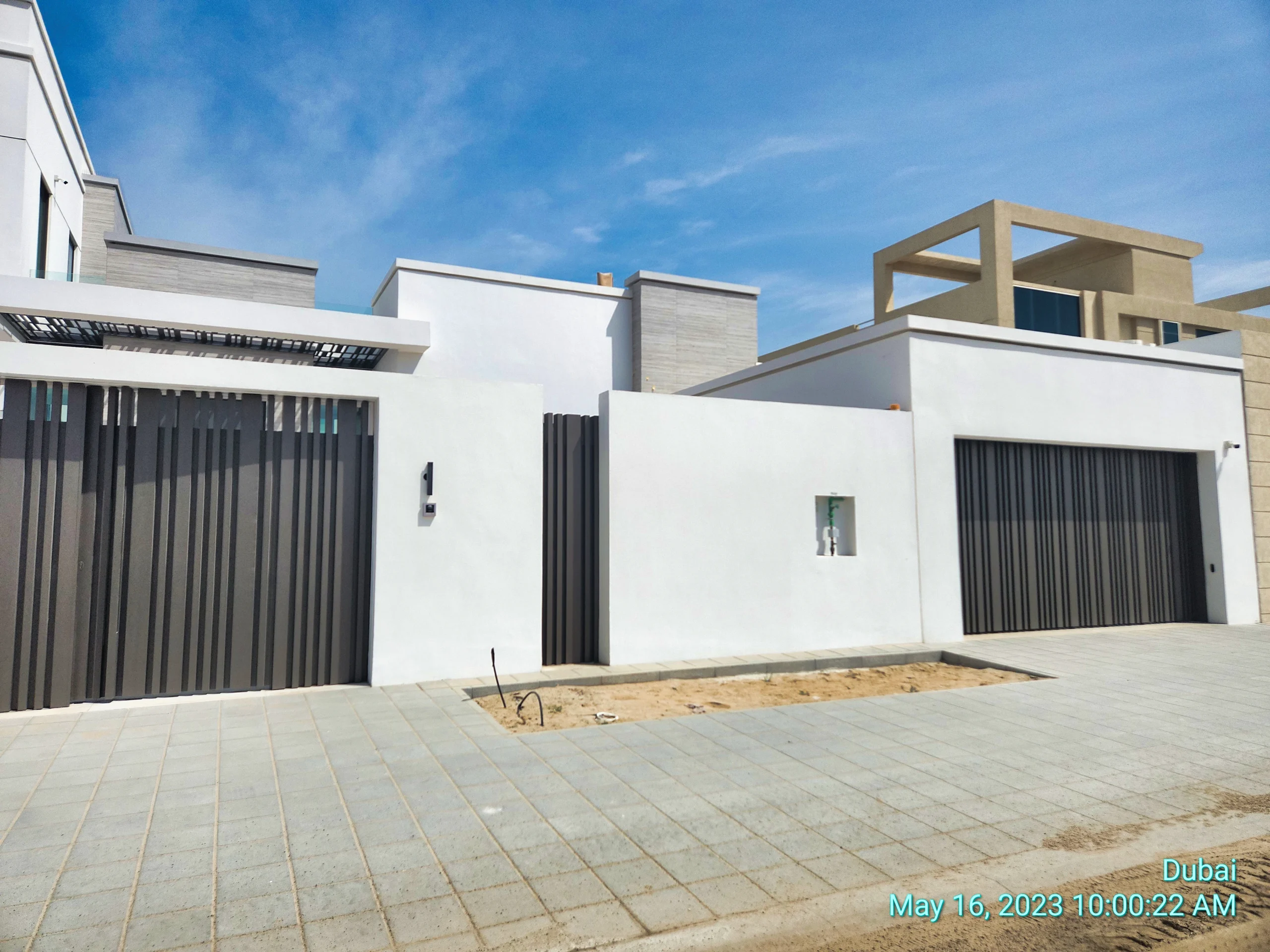 G+1+R Residential Villa image 2